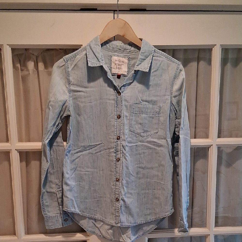 Light Blue Chambray Button-Up Shirt